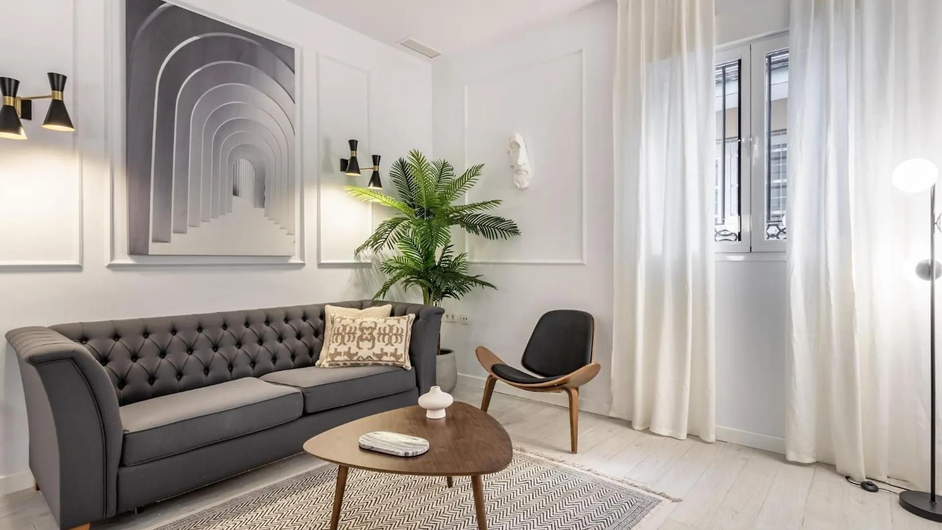 Central Stylish And Elegant 1 & 2 Bedroom Apartments I Granada España